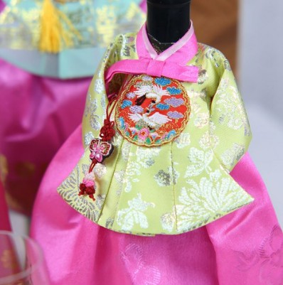 Hanbok Wine Bottle Cover – Royal (Queen) Style, Mustard Jeogori (Gold-Foil) & Pink Skirt, | Gift Sleeve for 750 ml